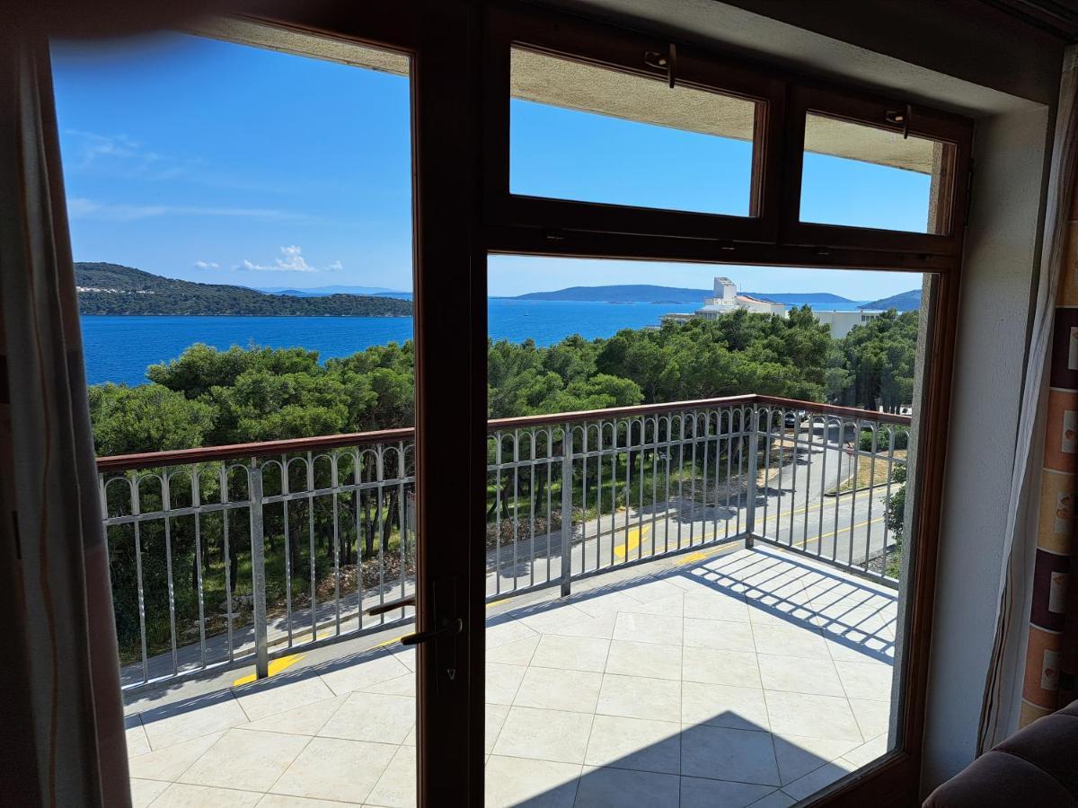 Apartment With Splendid Sea View Trogir Eksteriør bilde