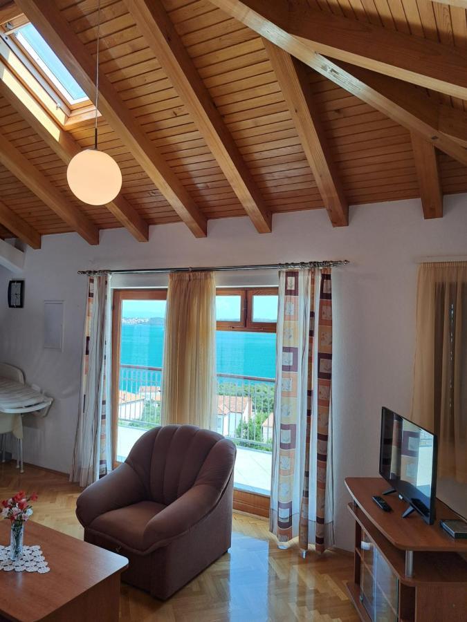 Apartment With Splendid Sea View Trogir Eksteriør bilde