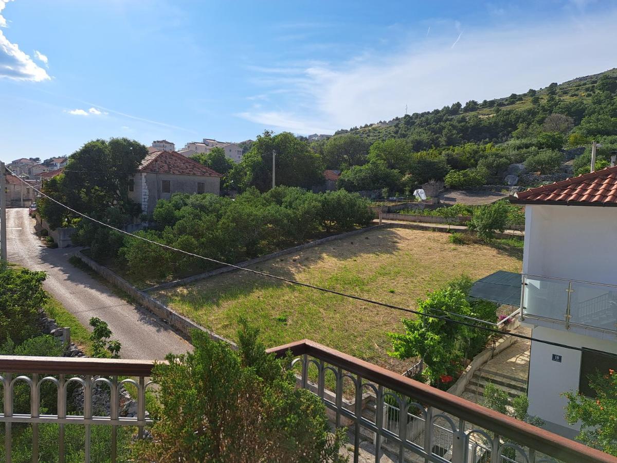 Apartment With Splendid Sea View Trogir Eksteriør bilde