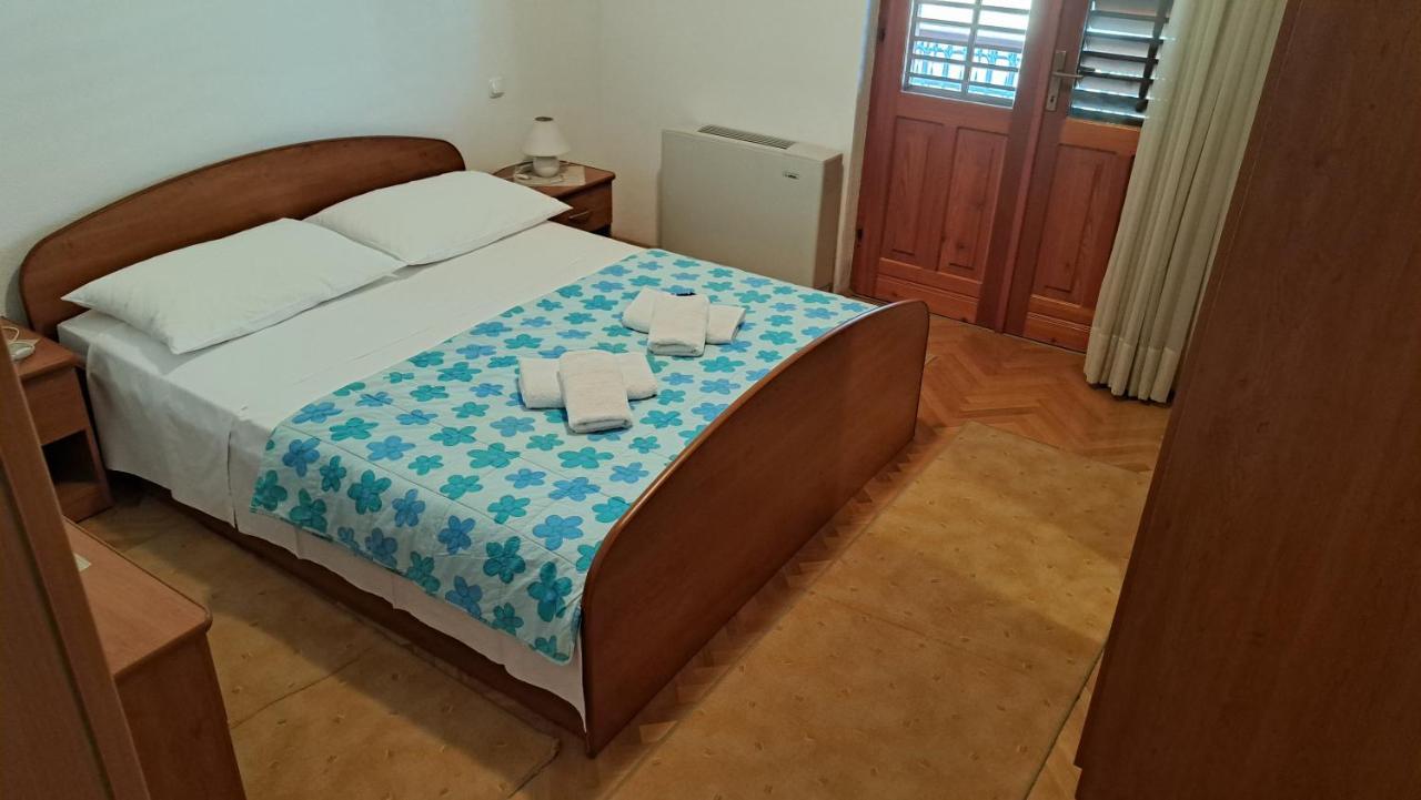 Apartment With Splendid Sea View Trogir Eksteriør bilde