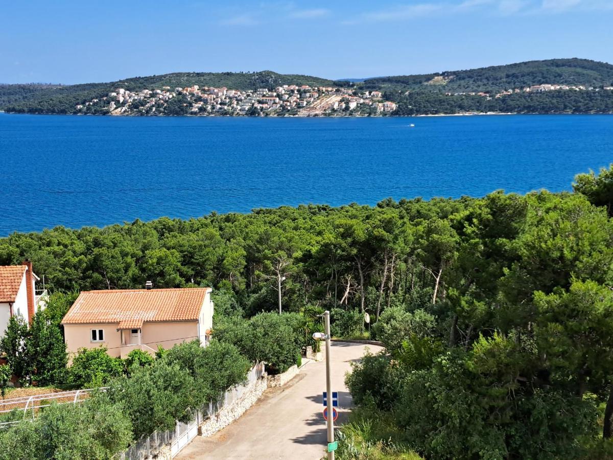 Apartment With Splendid Sea View Trogir Eksteriør bilde