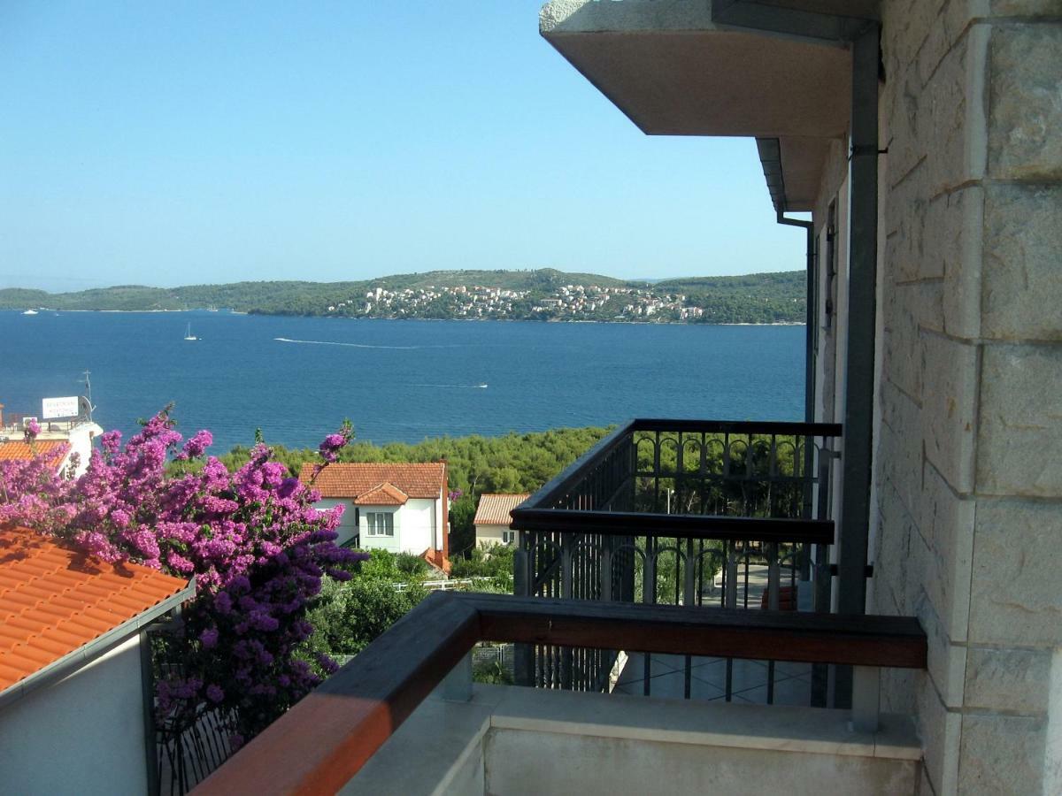 Apartment With Splendid Sea View Trogir Eksteriør bilde