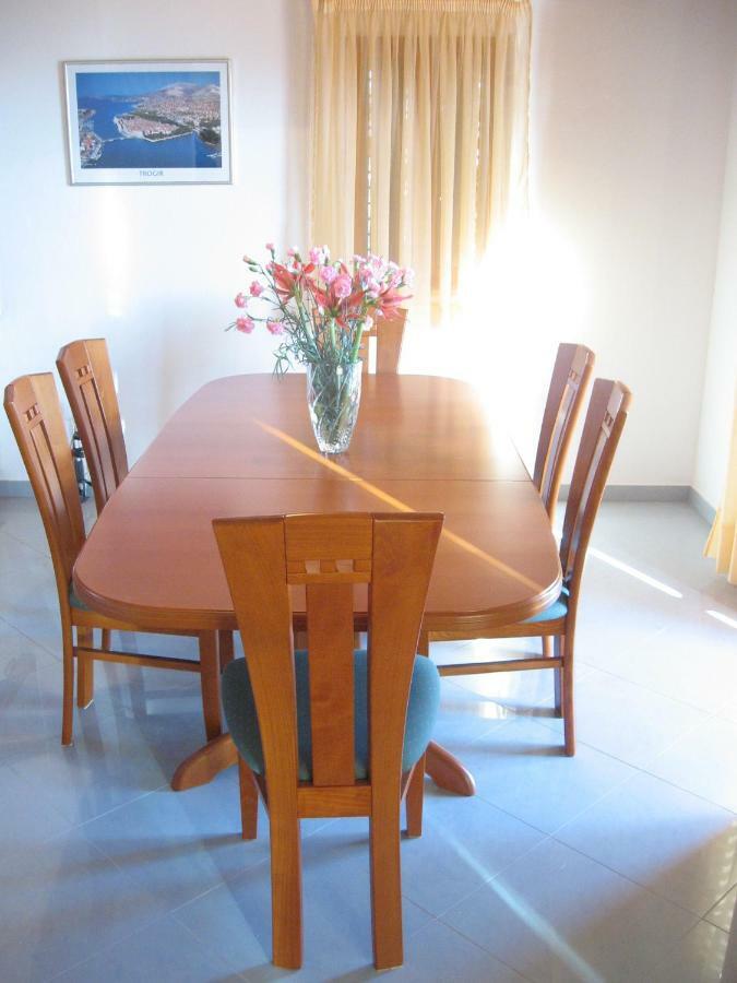 Apartment With Splendid Sea View Trogir Eksteriør bilde