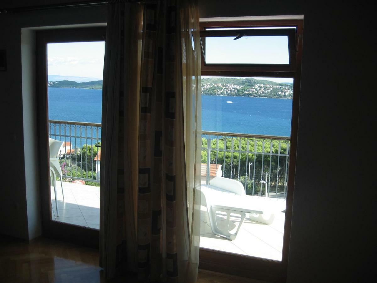 Apartment With Splendid Sea View Trogir Eksteriør bilde