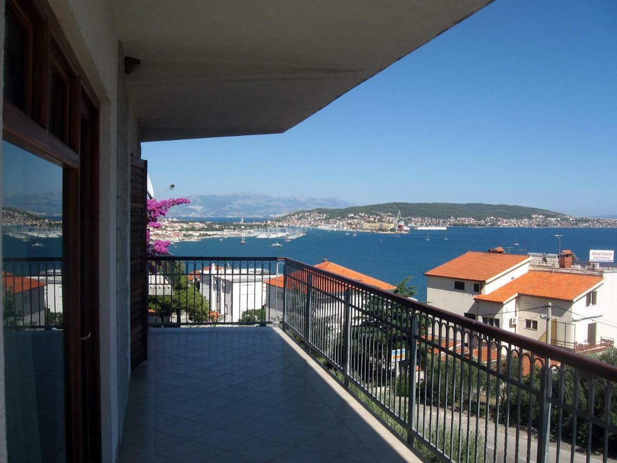 Apartment With Splendid Sea View Trogir Eksteriør bilde