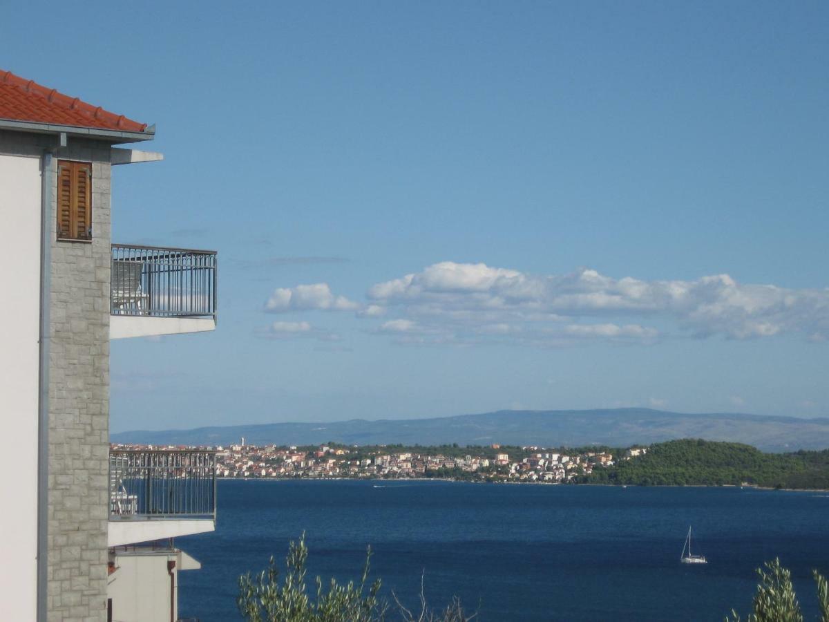 Apartment With Splendid Sea View Trogir Eksteriør bilde