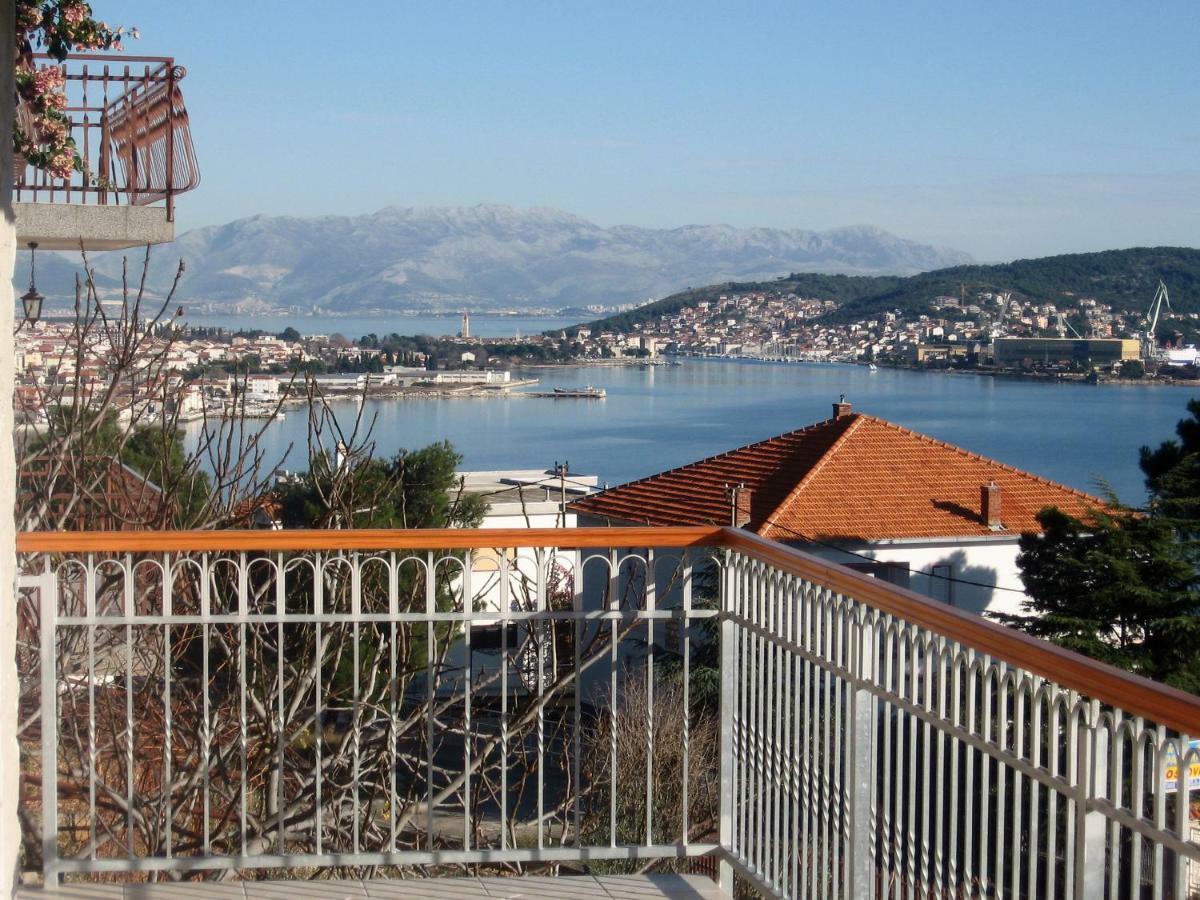 Apartment With Splendid Sea View Trogir Eksteriør bilde