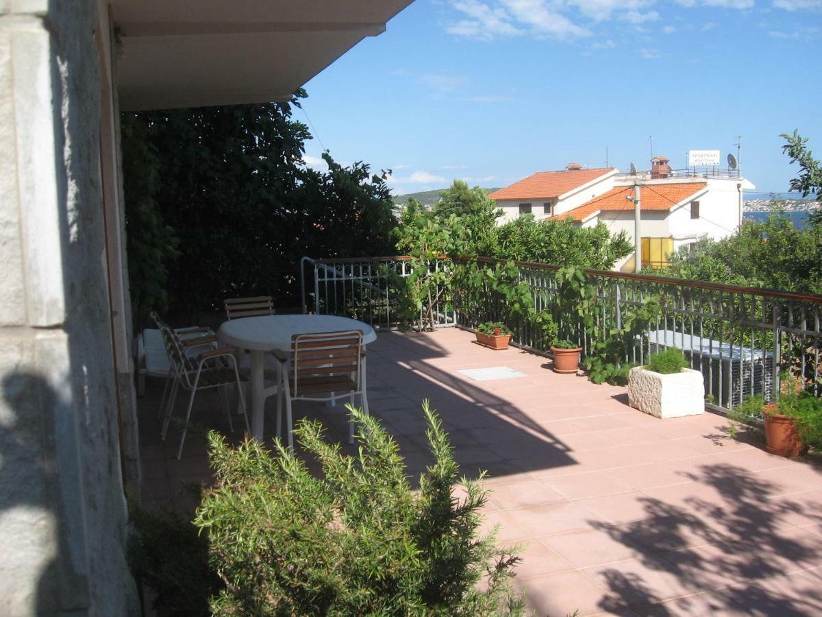 Apartment With Splendid Sea View Trogir Eksteriør bilde